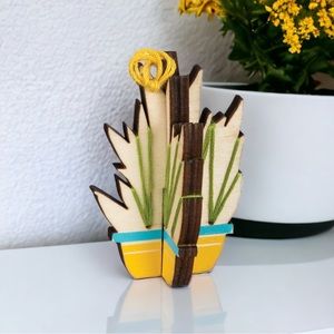Primitives By Kathy Wooden Stitched Standup Home Décor • Cactus